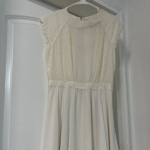 Dress - Picture 1 of 7